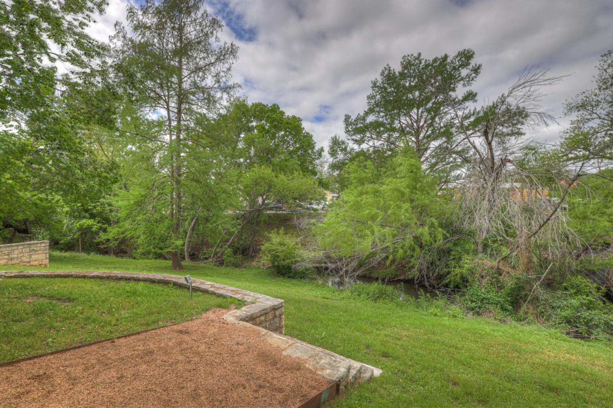 Town Creek Cabin Walk To Main St Vila Fredericksburg Exterior foto