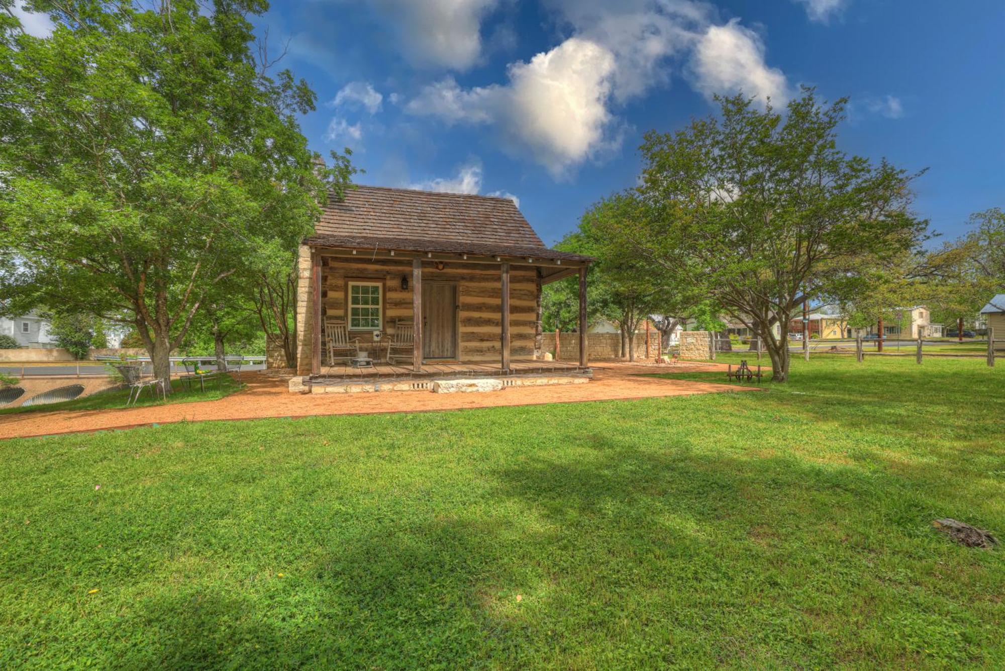 Town Creek Cabin Walk To Main St Vila Fredericksburg Exterior foto